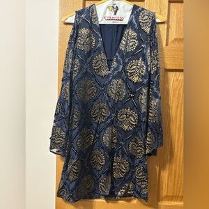 Astr the label size 4 navy cocktail dress good condition